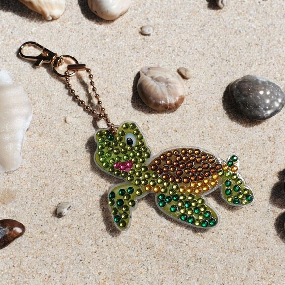 Turtle Bling Keychain Bookbag Luggage Charm Sparkly Acrylic Rhinestone Gift - Picture 1 of 5